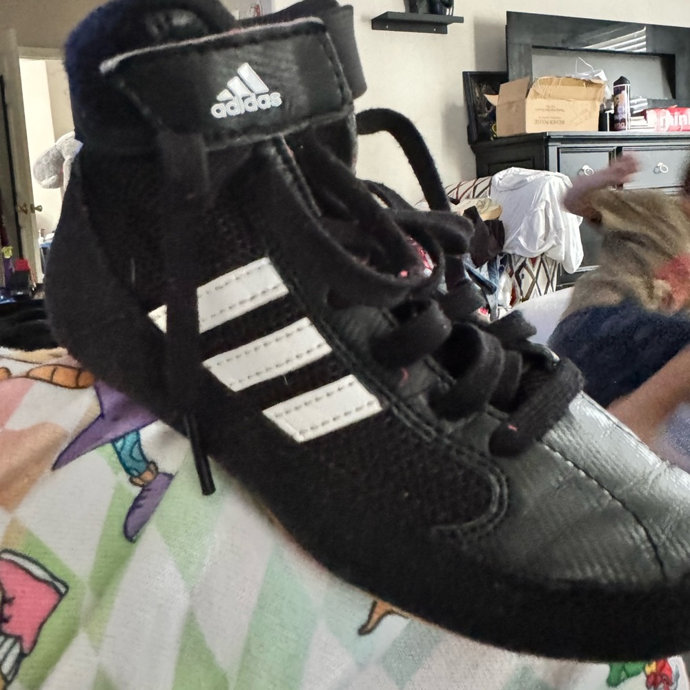 Kids wrestling shoes
